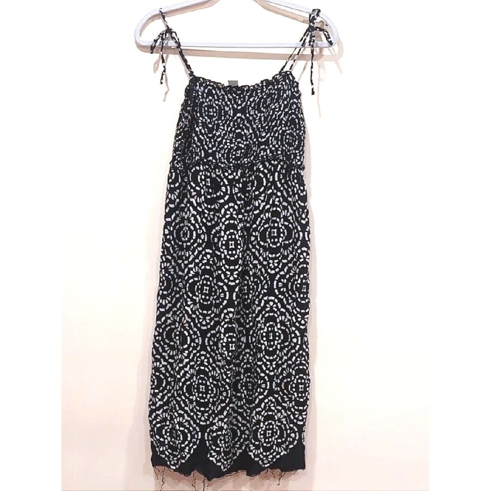 Motherhood Maternity Smocked Geometric Dress Black White Tie Strap Women Medium